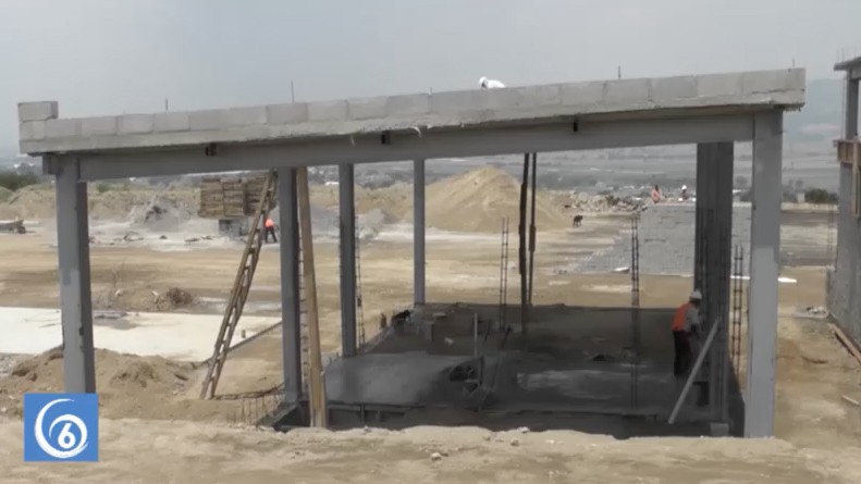 Avance en la construcción de la casa del adulto mayor en San Francisco Acuautla