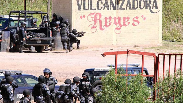 Enfrentamiento entre Policía y maestros de la CNTE en Oaxaca 