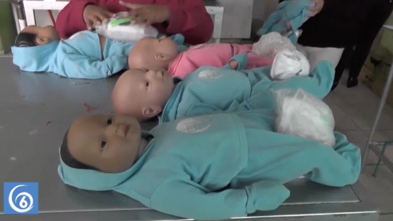 Taller de bebés virtuales en la secundaria Cuauhtémoc de Chicoloapan