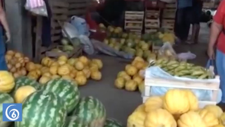 Vecinos de Héroes Chalco denuncian abuso por parte de comerciantes establecidos