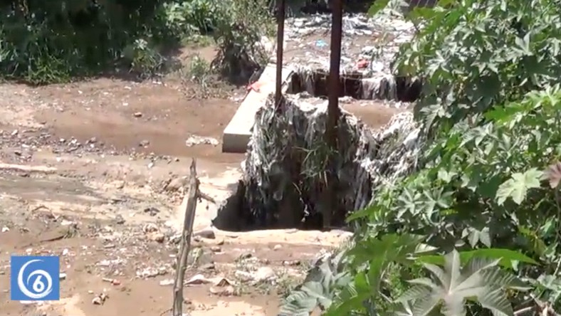 Colector de aguas pluviales de La Paz es un riesgo para los habitantes aledaños