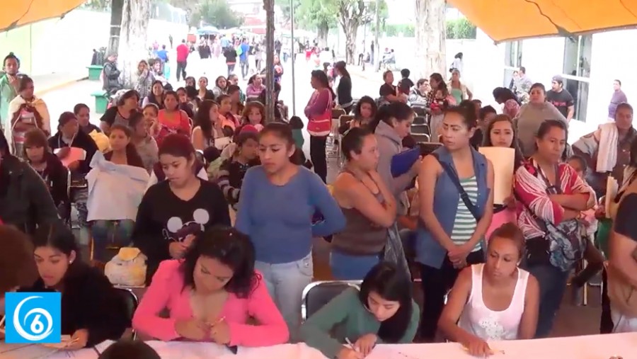 DIF realizó entrega de tarjetas para madres jóvenes y embarazadas adolescentes