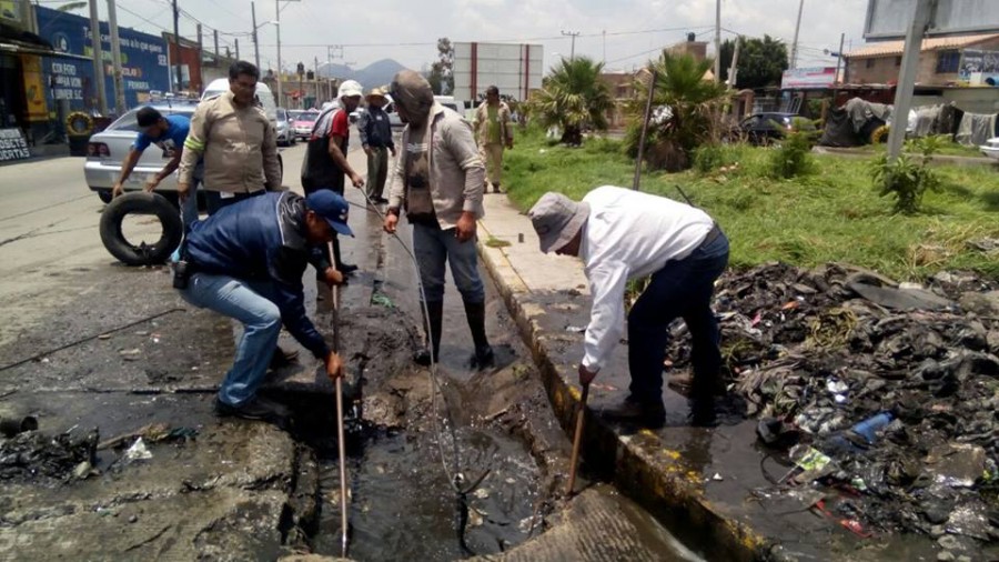 ODAPAS realiza limpieza para solucionar problemas de inundación debido a las fuertes lluvias