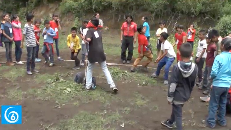 Niños realizan recorrido al Parque Ecoturístico Manuel Ávila Camacho