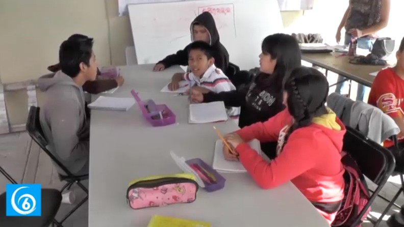Curso de verano en la casa del adulto mayor de la colonia El Tejolote 