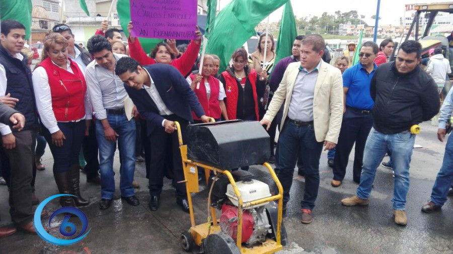Banderazo de inicio en la construcción del colector pluvial en San Buenaventura 