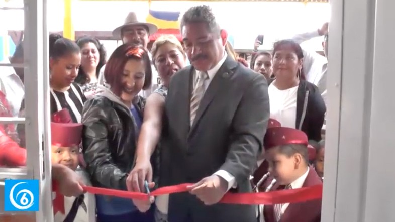 Edil de Valle de Chalco inaugura comedor escolar en el Jardín de Niños Albino García