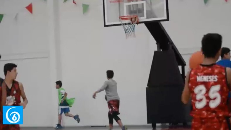 Eliminatorias estatales mexiquenses de básquetbol en la colonia Cerro del Tejolote