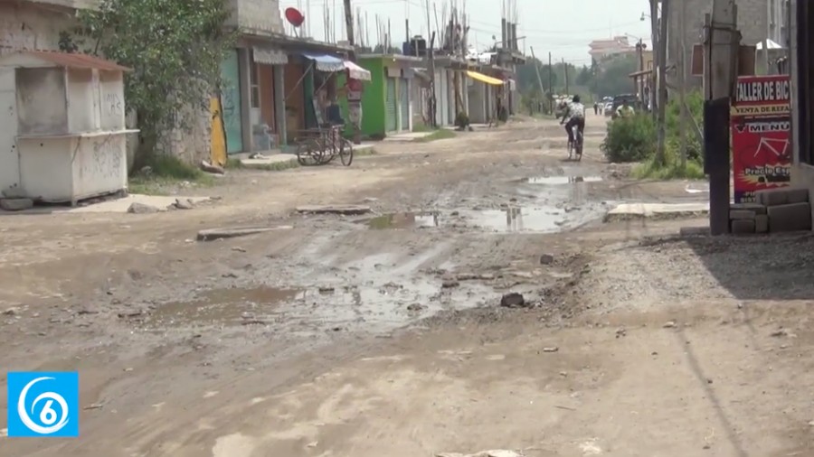 Habitantes piden la pavimentación de la avenida 2 de marzo en Chalco