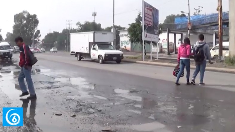 Vecinos solicitan la conclusión del puente peatonal a la altura del Tubo Azul