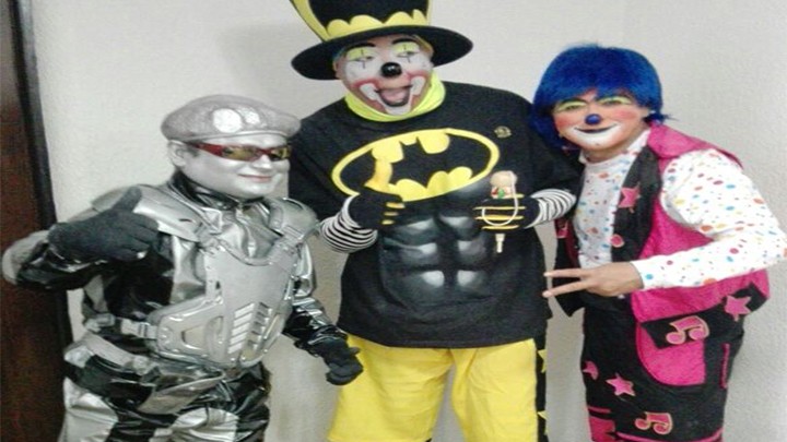 Payasos exhortan a la población a no generar campañas de odio