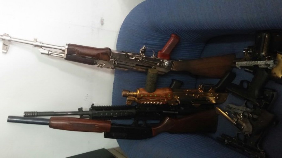 CES Y POLICIA DE TLALNEPANTLA DETIENEN A DOS SUJETOS POR PORTACIÓN DE ARMAS DE FUEGO