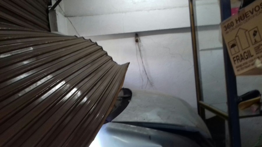 Atienden accidente por camioneta sin frenos en parte alta de Chimalhuacán