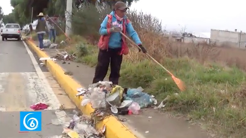 Realizan jornada de limpieza en la colonia Margarita en Cuatro Vientos