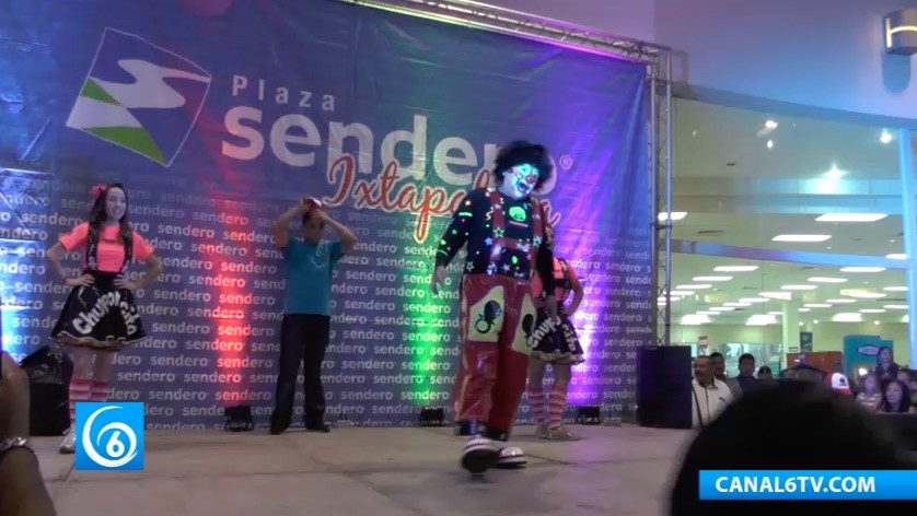 Chuponcito se presentó en Plaza Sendero Ixtapaluca