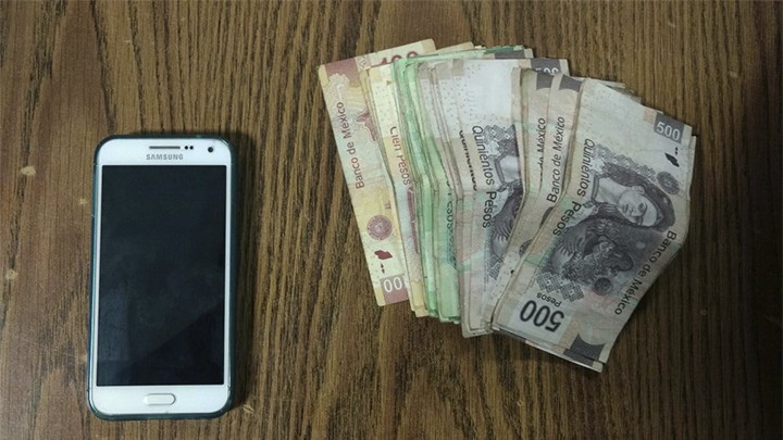 DETIENEN A PRESUNTA BANDA DE ASALTANTES EN NEZAHUALCÓYOTL