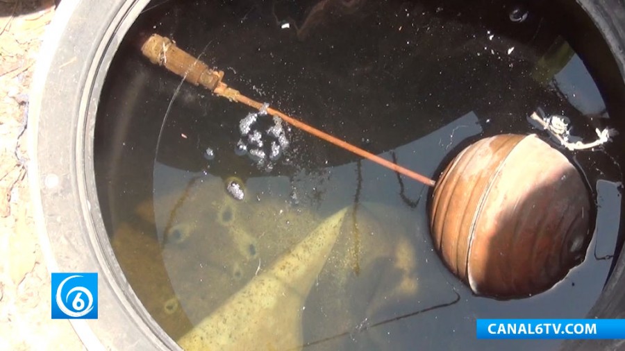 Problemas de agua sucia en la colonia Jardines de Chalco