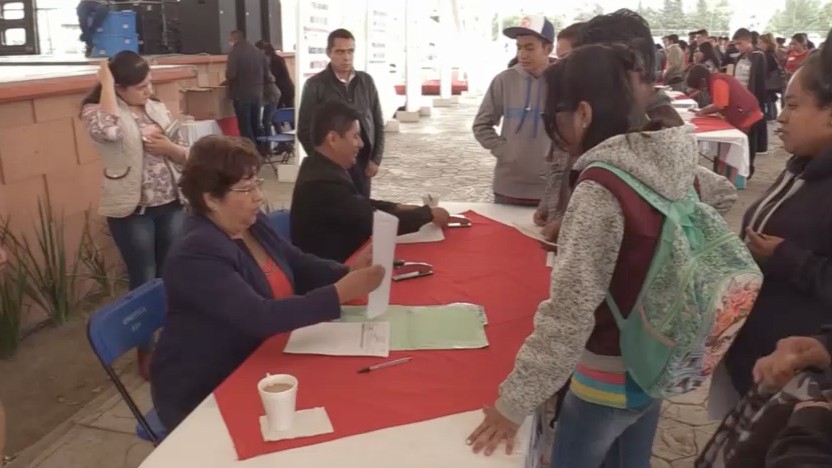 El Gobierno de Chimalhuacán otorga becas a estudiantes del municipio