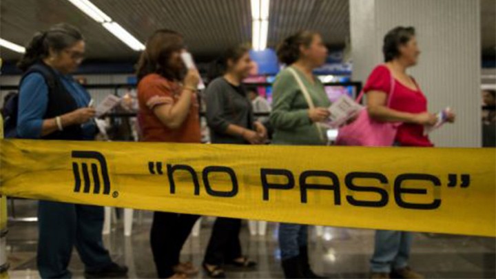 MUJER ARROJÓ A JOVEN A LAS VÍAS DEL METRO GUERRERO