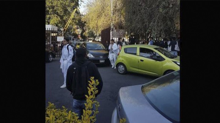 ESCUELA NACIONAL DE MEDICINA Y HOMEOPATÍA ES EVACUADA POR AMENAZA DE BOMBA