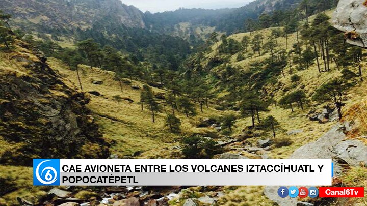 CAE AVIONETA ENTRE LOS VOLCANES POPOCATÉPETL E IZTACCÍHUATL