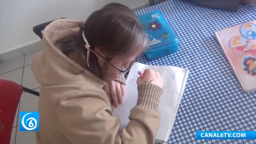Uris Ixtapaluca e INEA apoyan a las personas con capacidades diferentes para estudiar la primaria o secundaria