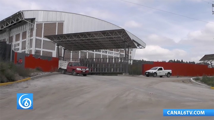 Realizan pavimentación de avenida en Ciudad Deportiva del municipio de Ixtapaluca