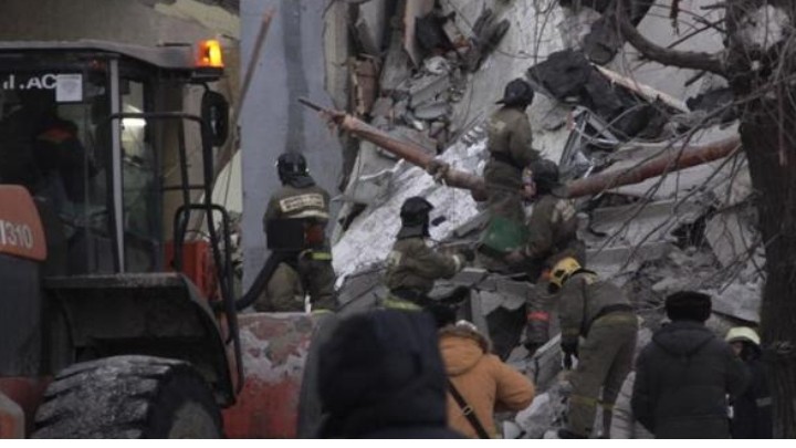 Explosión en edificio residencial en Rusia deja cuatro muertos