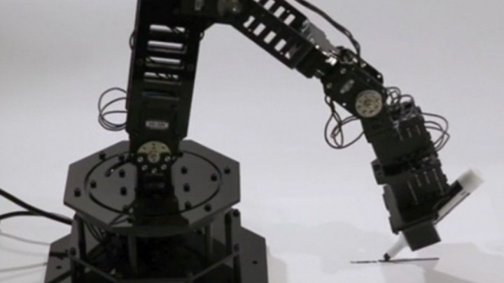Investigadores de la Universidad de Colombia crearon robot capaz de imaginarse a sí mismo