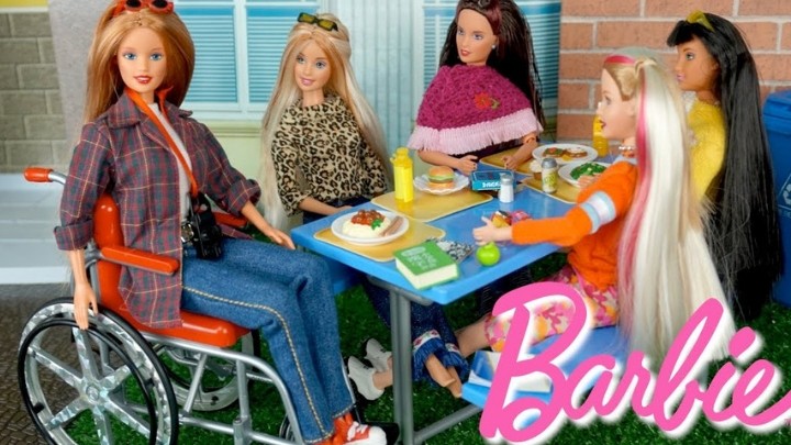 ¡La compañía Mattel lanza muñeca Barbie en silla de ruedas!