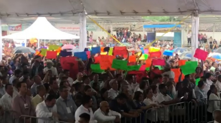 Pobladores de San Andrés Tlalnehuayocan, piden al AMLO más seguridad