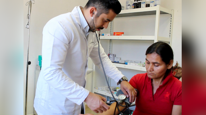 Medicamentos y equipos escasos en Centros de salud y hospitales de la CDMX