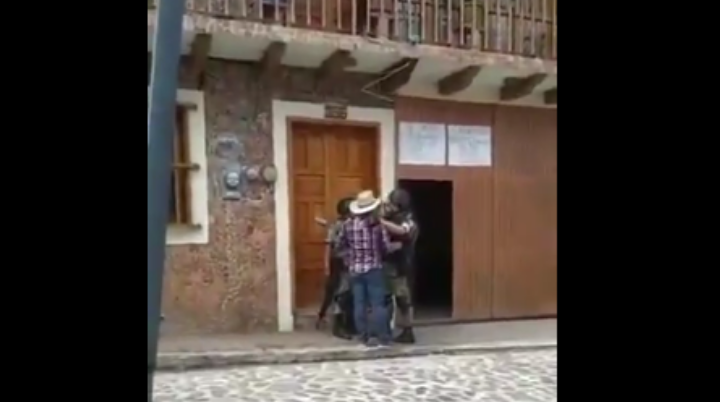 Captan a elemento de la Guardia Nacional en estado de ebriedad