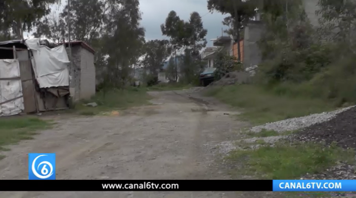 Habitantes de la Jiménez Cantú carecen de servicios básicos