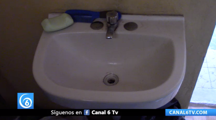 Olga Medina deja sin agua a colonias de Los Reyes