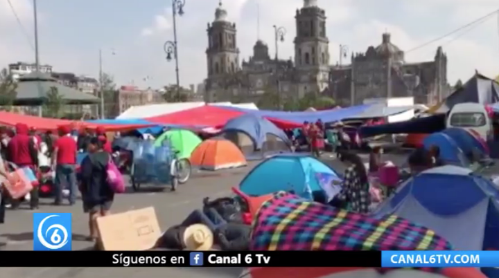Por segundo día, campesinos mantienen cerradas las instalaciones de la Segob