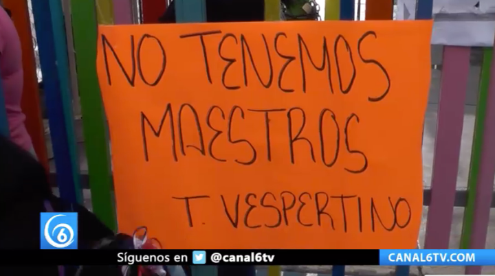 Cierran jardín de niños y exigen restitución de director