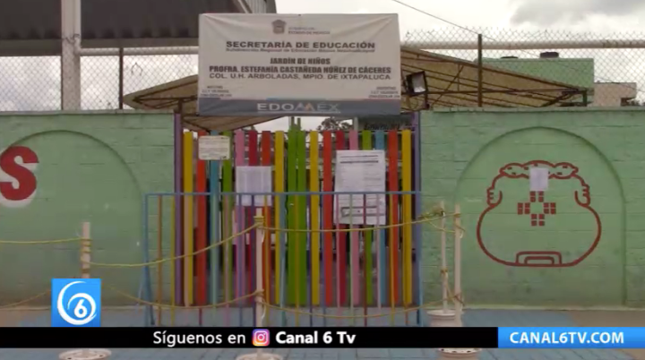 Padres de familia de jardín de niños de la U.H Arboladas, solicitan la  restitución del director