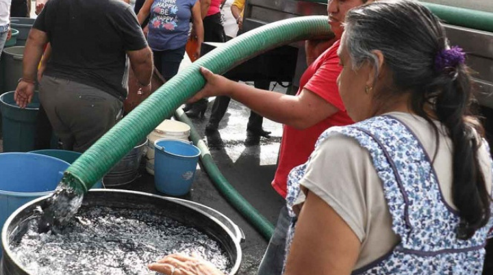 Habitantes de Ecatepec, padecen falta de agua ante la disminución del suministro del Sistema Cutzamala