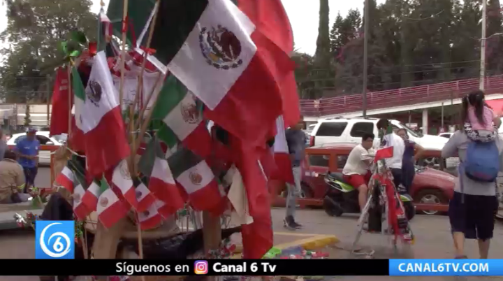 Banderas hechas en China afectan a los artesanos mexiquenses