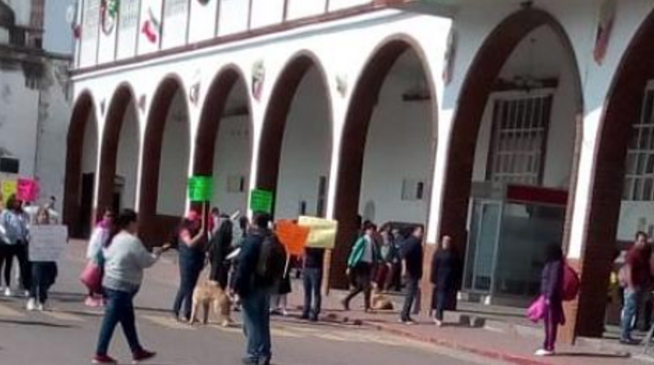 Pobladores de Amecameca piden investigar envenenamiento de perros