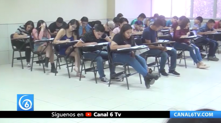 AMLO pugna por la desaparición de los exámenes de ingreso a Universidades