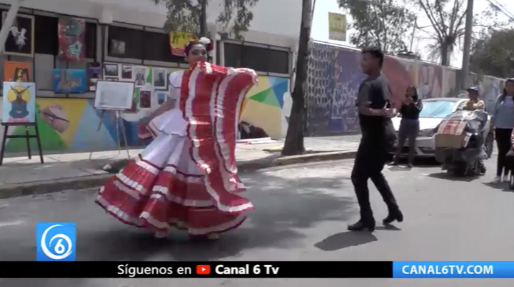 Estudiantes de la Escuela de Bellas Artes de Nezahualcóyotl realizan manifestación cultural y pacífica