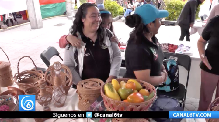 Artesanos hacen presencia en la Feria del Maguey 2019 en Coatepec