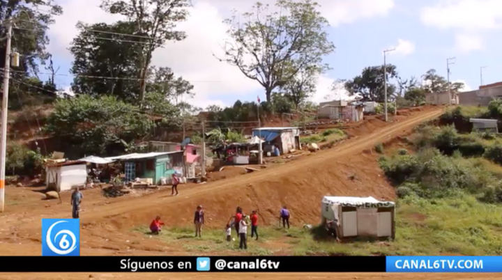 Familias veracruzanas realizan faena contra dengue