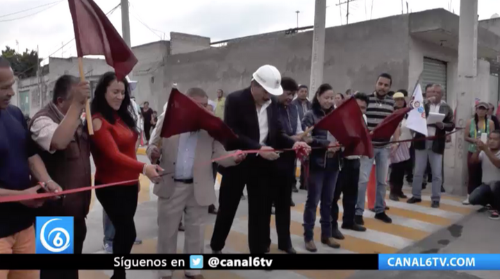 Benefician a mil personas con pavimentación en Valle de Chalco
