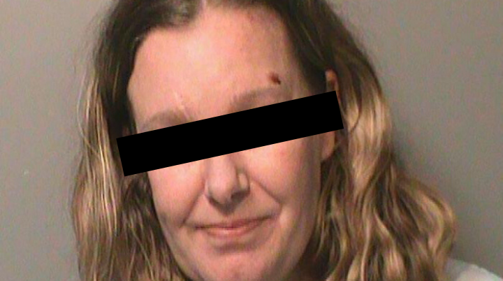 Mujer atropella intencionalmente a una niña por ser mexicana