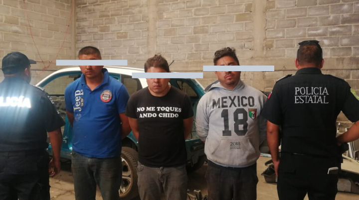 Detienen a tres sujetos por robo de auto en Ixtapaluca