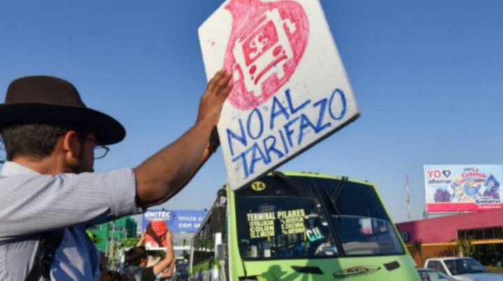 110 mil estudiantes exentos de alza al transporte en el Edomex 