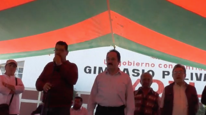 El nuevo presidente del comité de agua de Ayotla se compromete a regresar el suministro